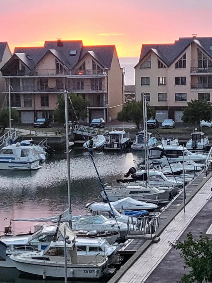 Charmant Studio Situe Sur Le Port De 多维尔 外观 照片